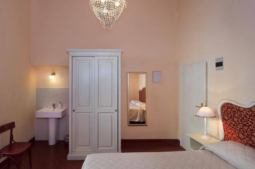 Hotel Galileo Pisa Rum bild