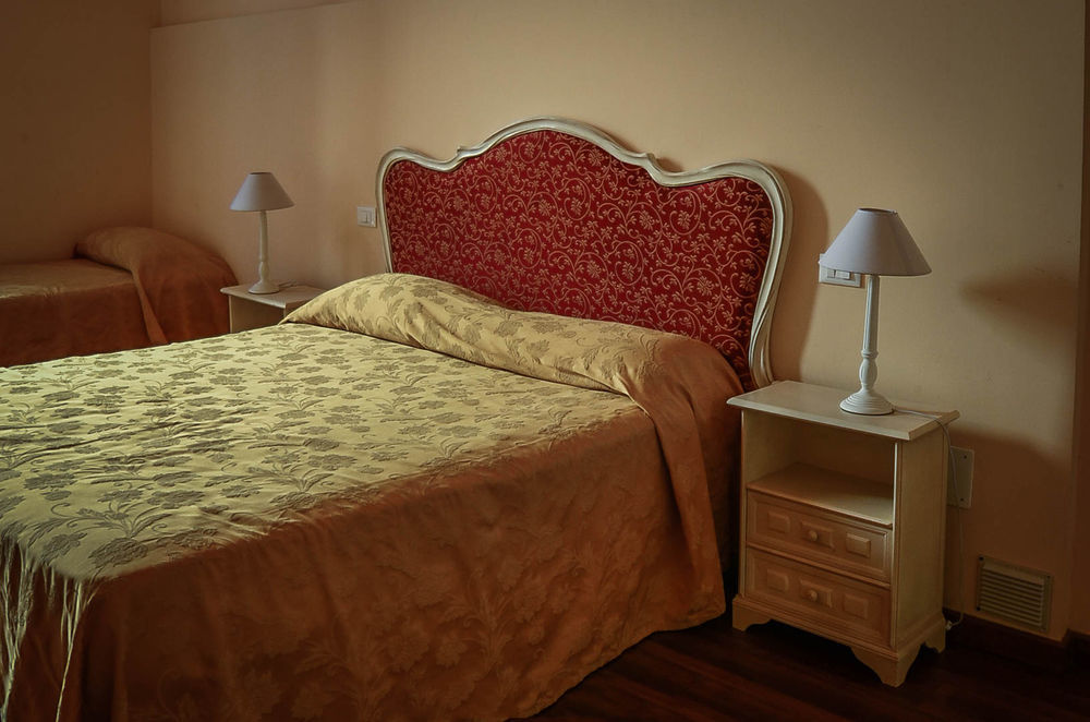 Hotel Galileo Pisa Exteriör bild